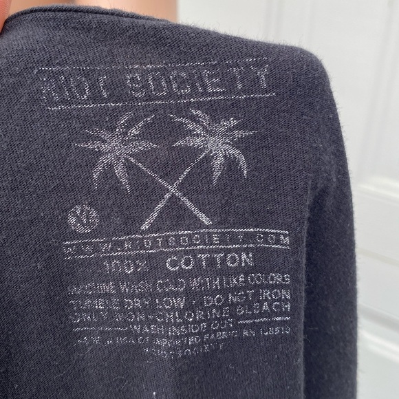 Riot Society Vintage Jurassic Park Graphic T-Shirt, UNISEX - Picture 5 of 5